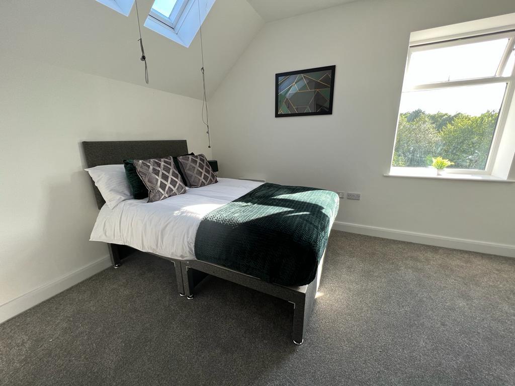 13 bed for sale in Church Street, Burnley 3