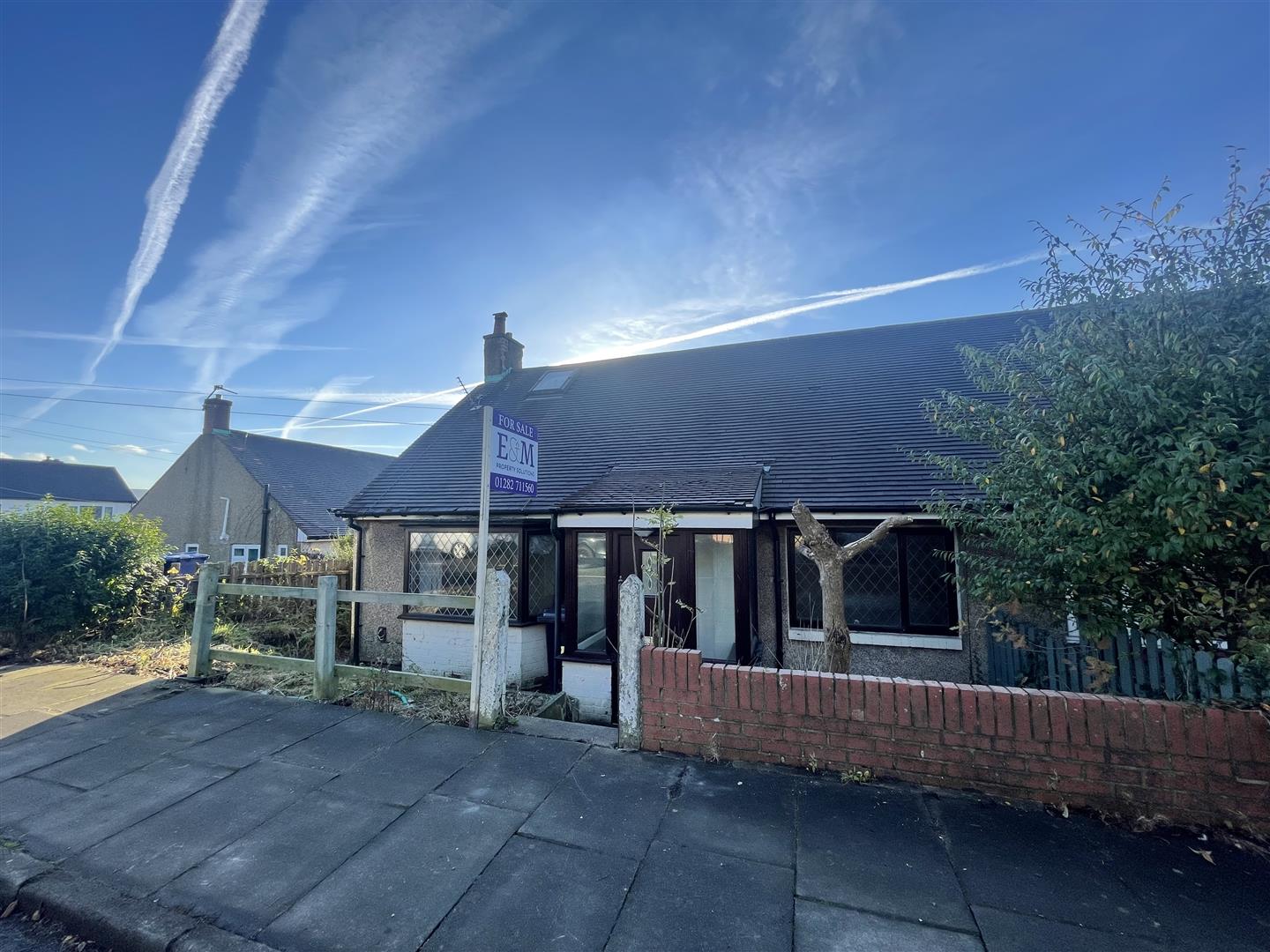 2 bed semi-detached bungalow for sale in Bowness Road, Padiham  - Property Image 1