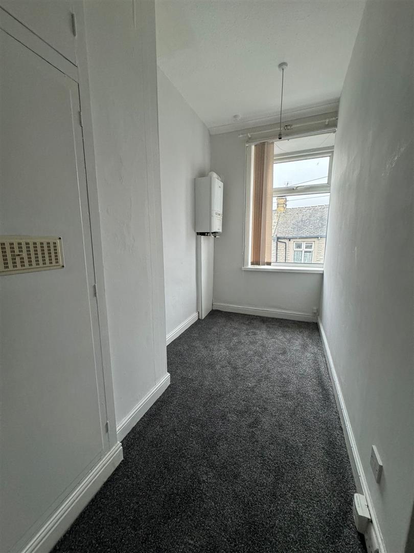 2 bed terraced house to rent in Harley Street, Burnley  - Property Image 7