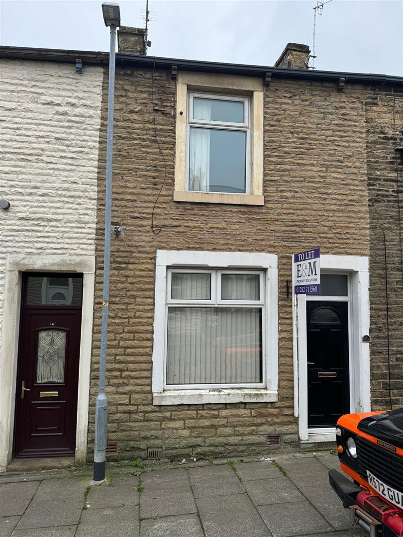 2 bed terraced house to rent in Harley Street, Burnley - Property Image 1