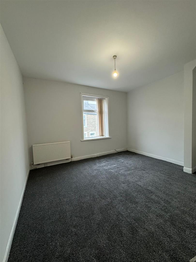 2 bed terraced house to rent in Harley Street, Burnley  - Property Image 5