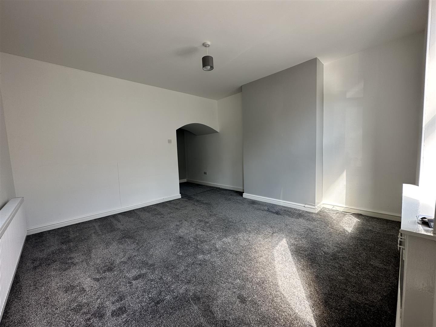 3 bed terraced house to rent in Spring Street, Blackburn  - Property Image 2