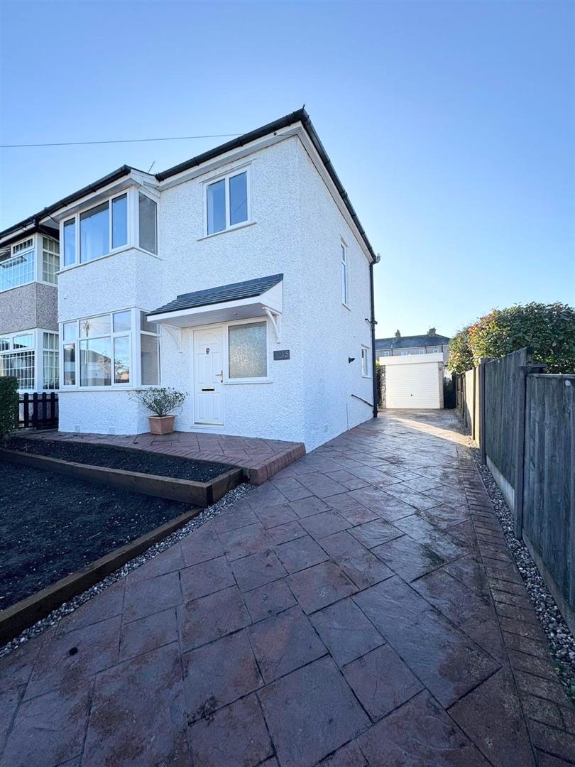 3 bed semi-detached house to rent in Thornton Road, Burnley - Property Image 1