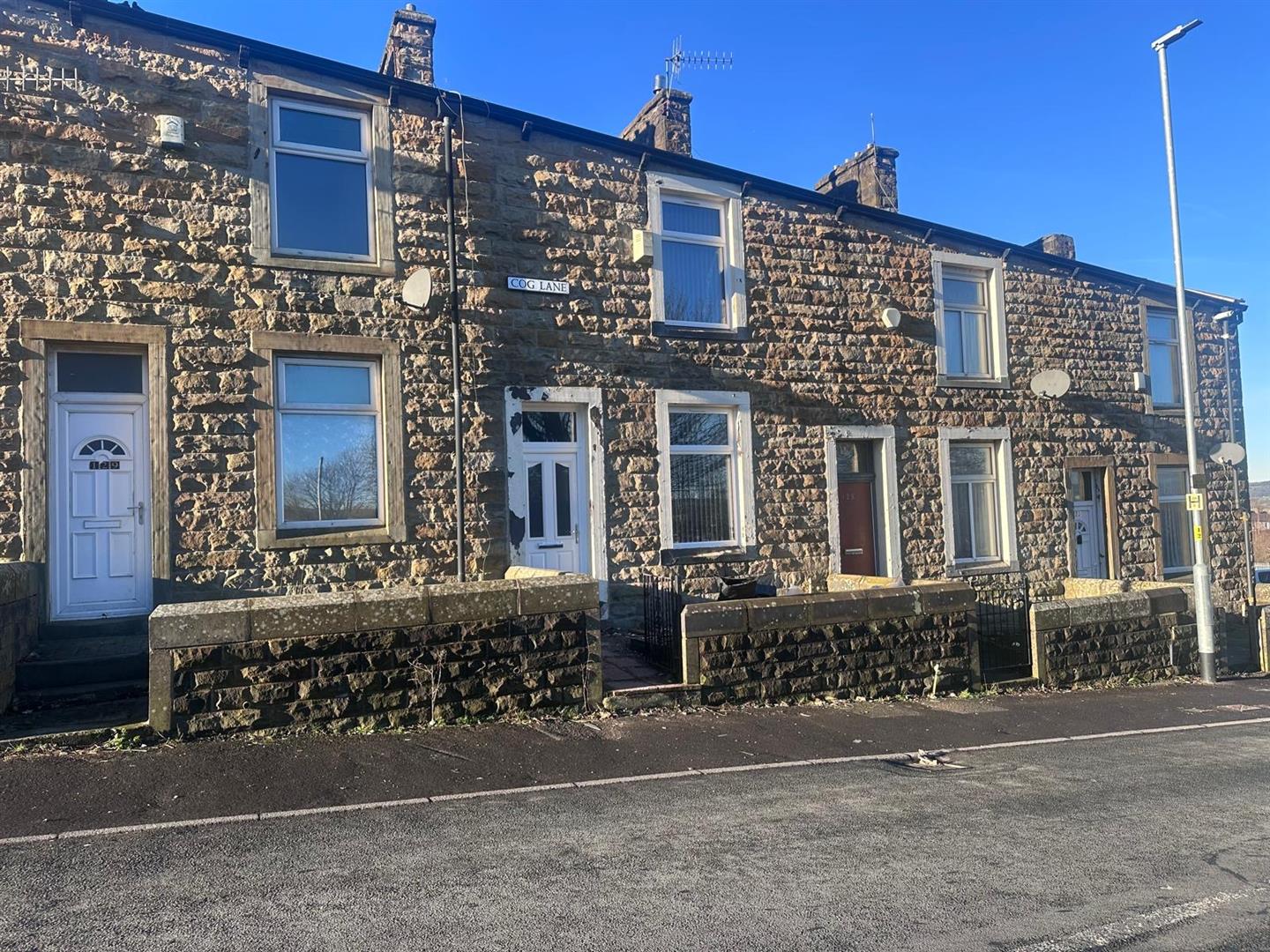 2 bed terraced house to rent in Cog Lane, Burnley  - Property Image 2