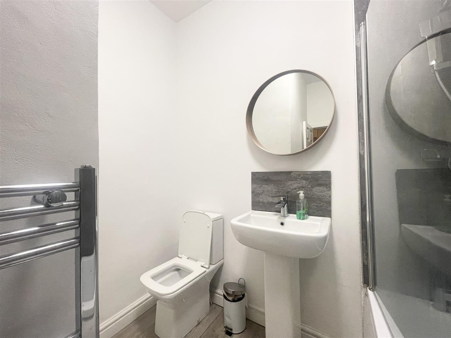 3 bed terraced house for sale in Briercliffe Road, Burnley 7