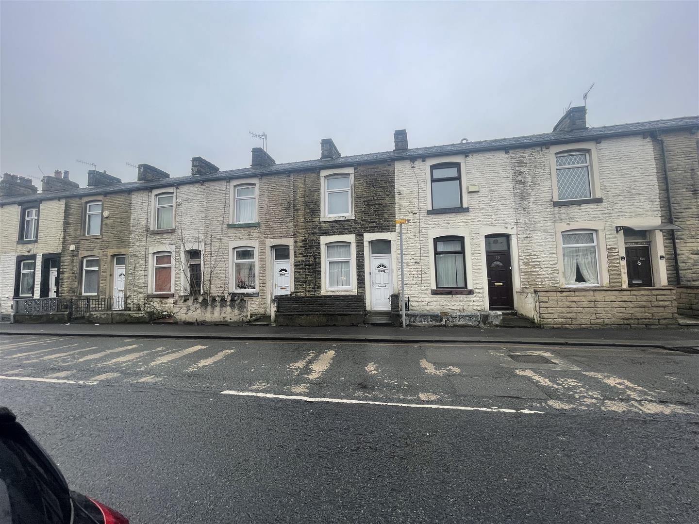 3 bed terraced house for sale in Briercliffe Road, Burnley  - Property Image 1