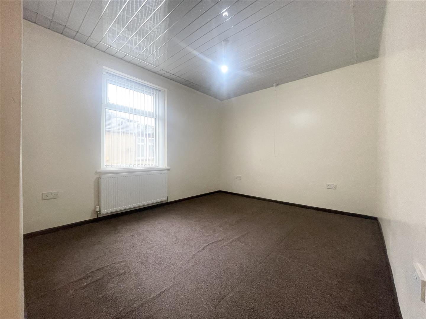 2 bed terraced house to rent in Ford Street, Burnley  - Property Image 6