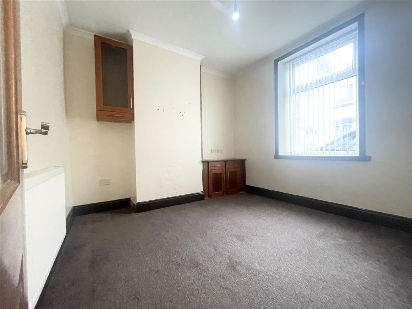 2 bed terraced house to rent in Ford Street, Burnley  - Property Image 3