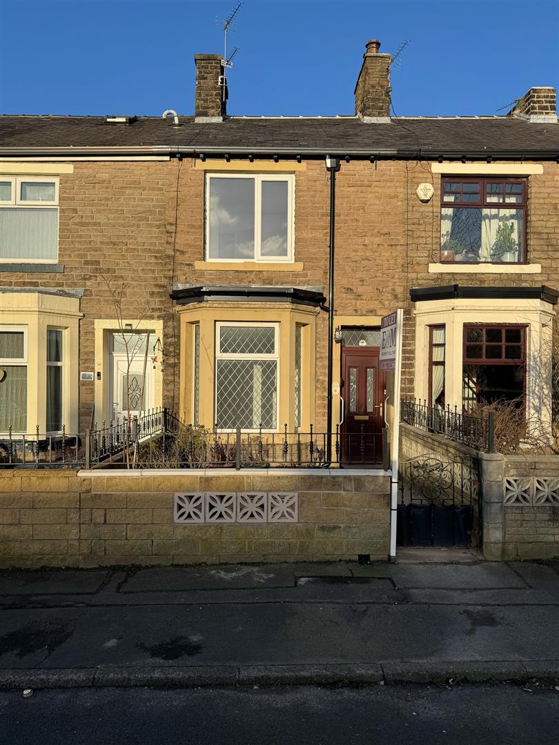 2 bed terraced house to rent in Cardwell Street, Padiham - Property Image 1