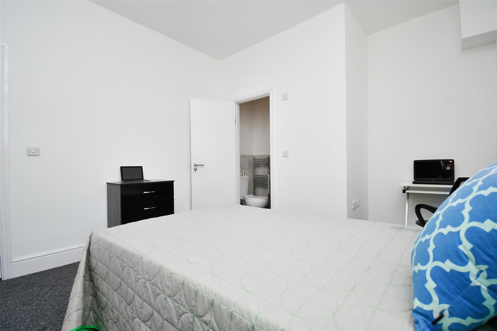 1 bed house share to rent in Coal Clough Lane, Burnley 1