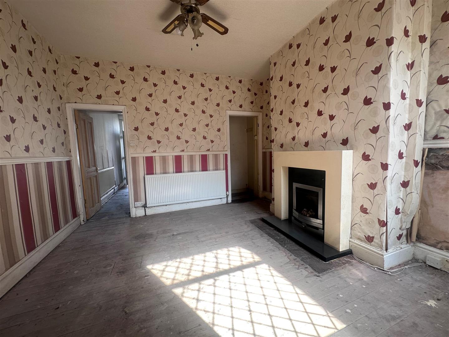 2 bed terraced house for sale in Prestwich Street, Burnley 1
