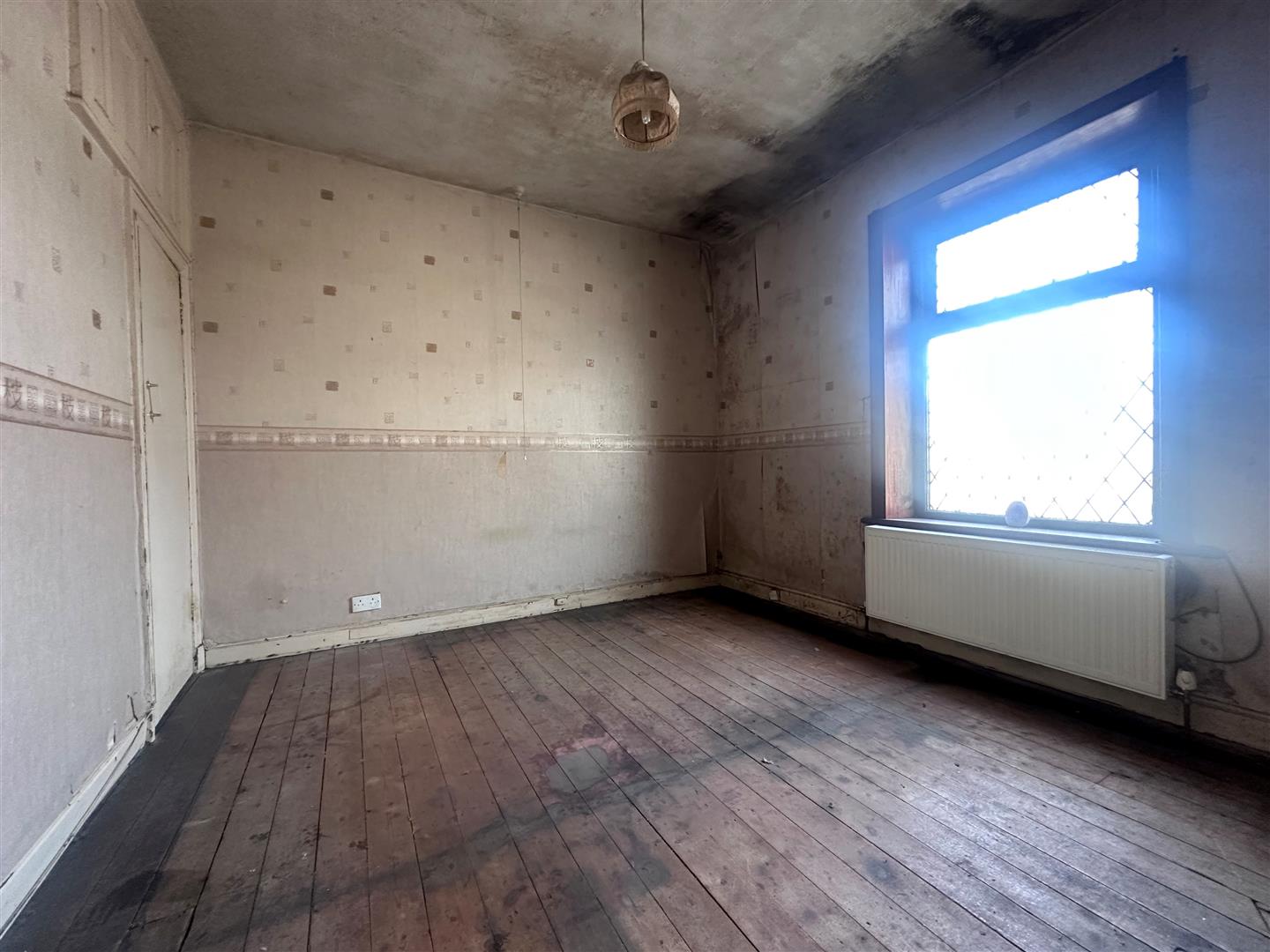 2 bed terraced house for sale in Prestwich Street, Burnley 4