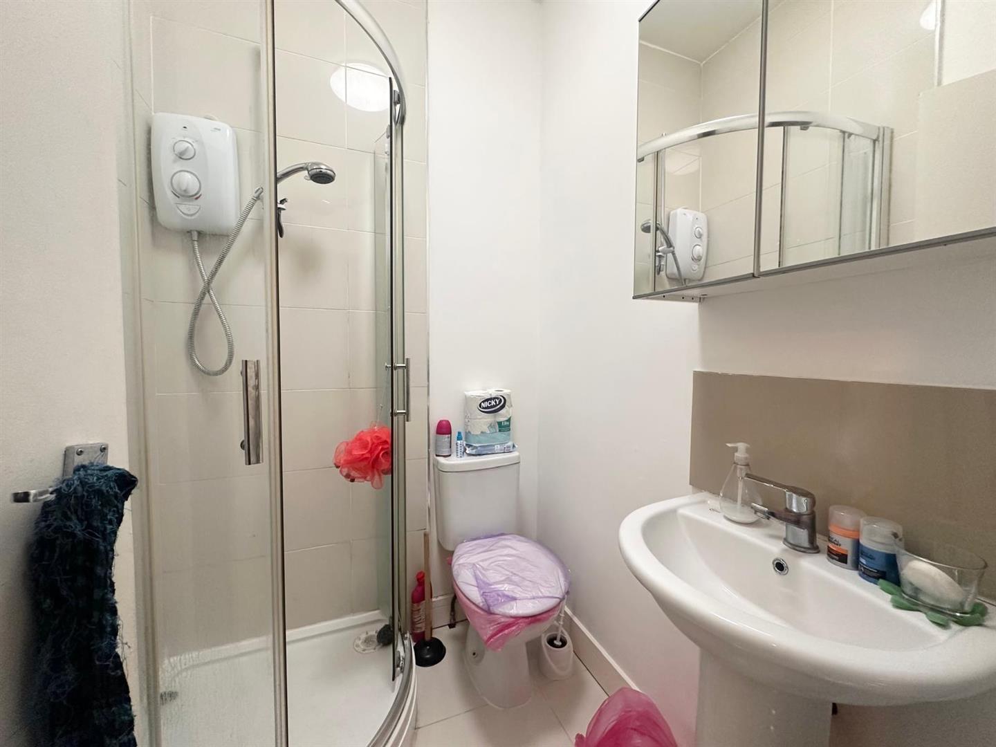 1 bed house share to rent in Colbran Street, Burnley  - Property Image 11
