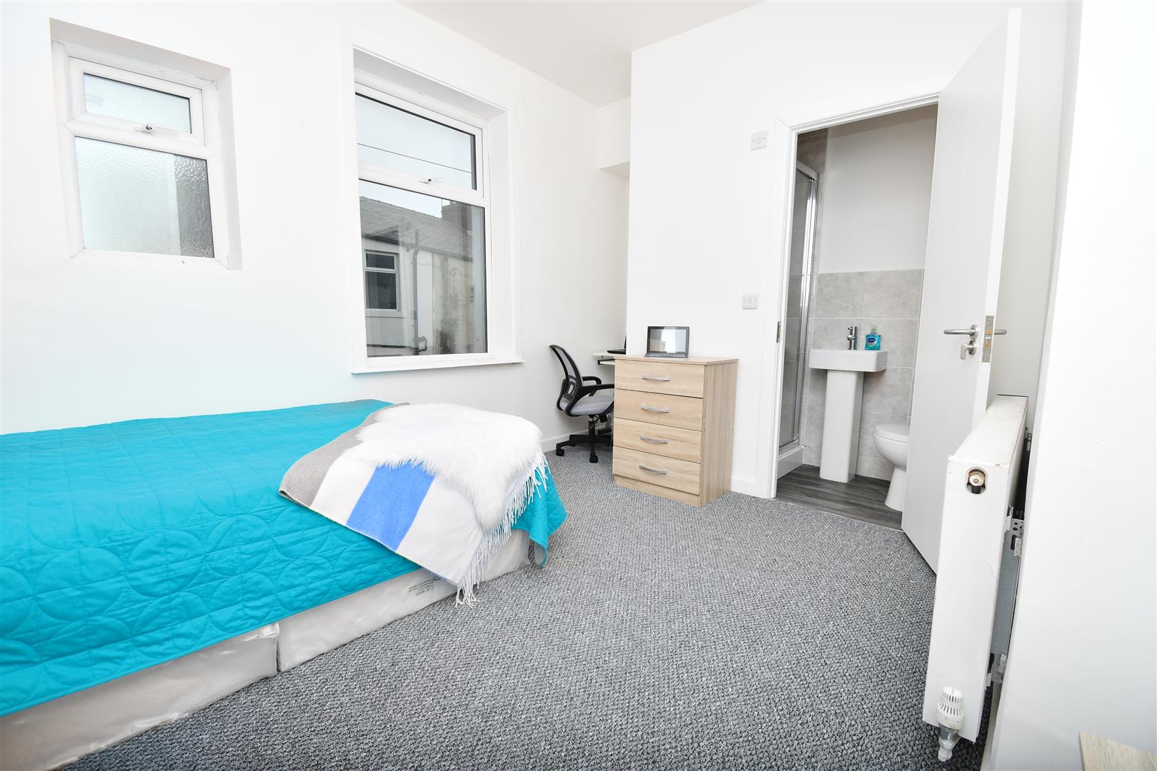 1 bed house share to rent in Healey Wood Road, Burnley  - Property Image 3