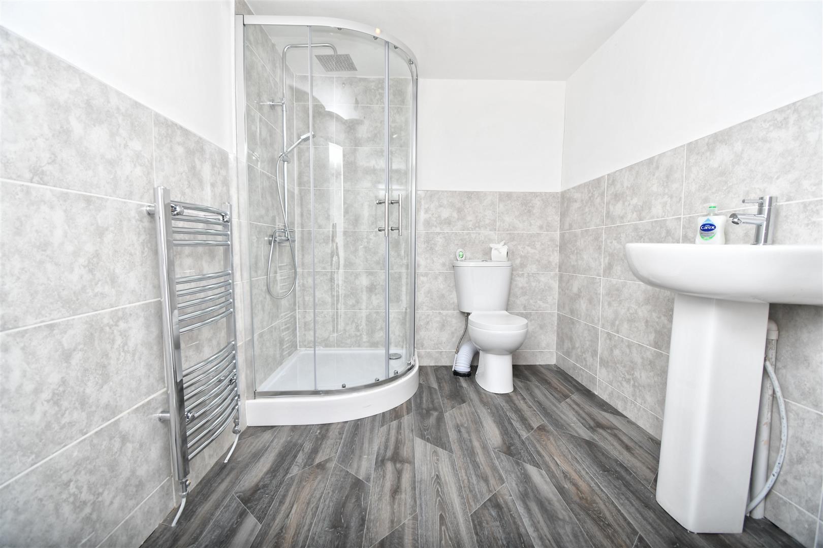 1 bed house share to rent in Healey Wood Road, Burnley  - Property Image 4