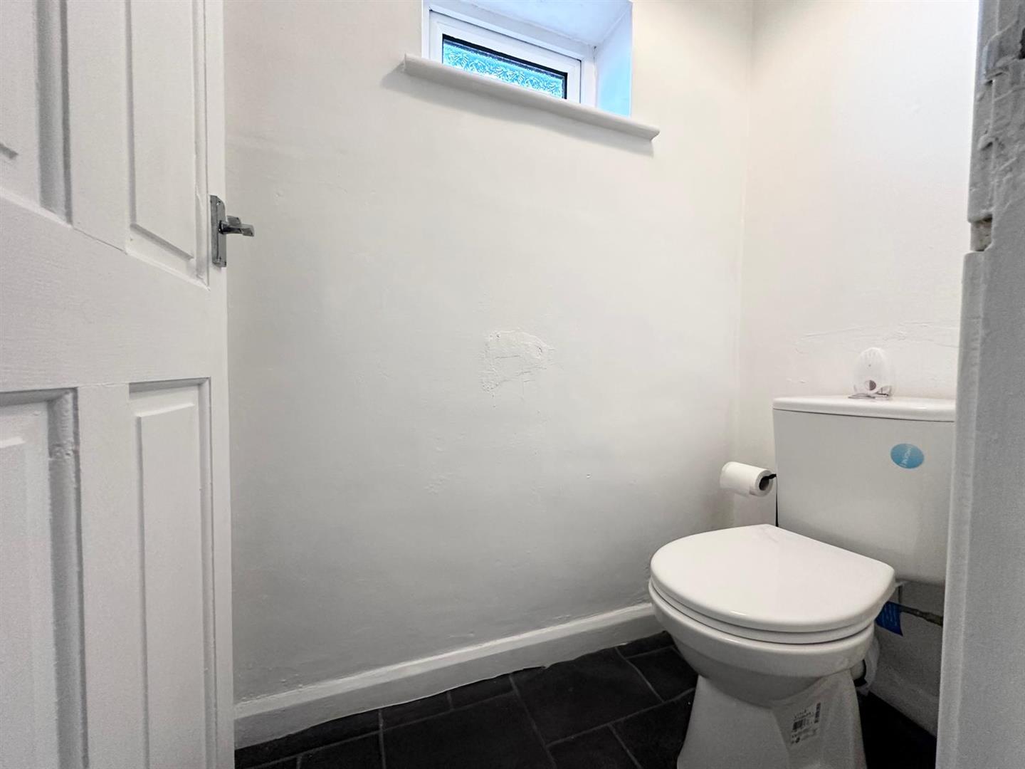 3 bed semi-detached house to rent in Rosehill Road, Burnley  - Property Image 7