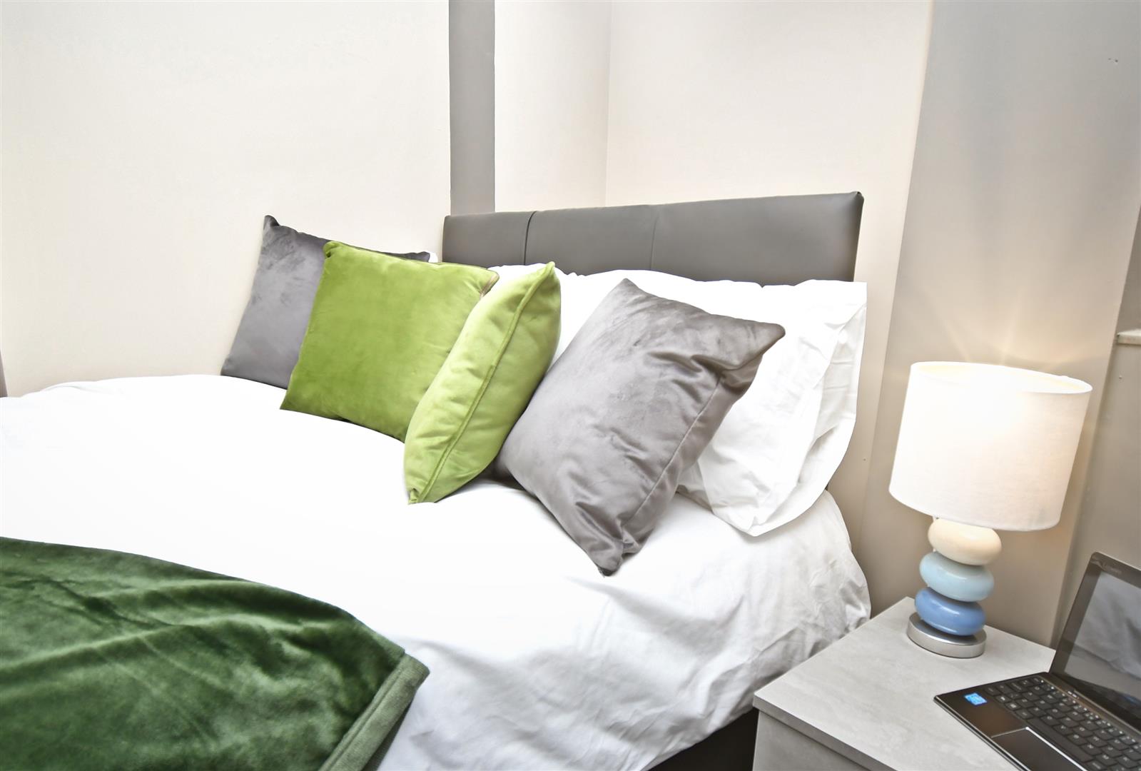 4 bed house for sale in Coal Clough Lane, Burnley  - Property Image 9