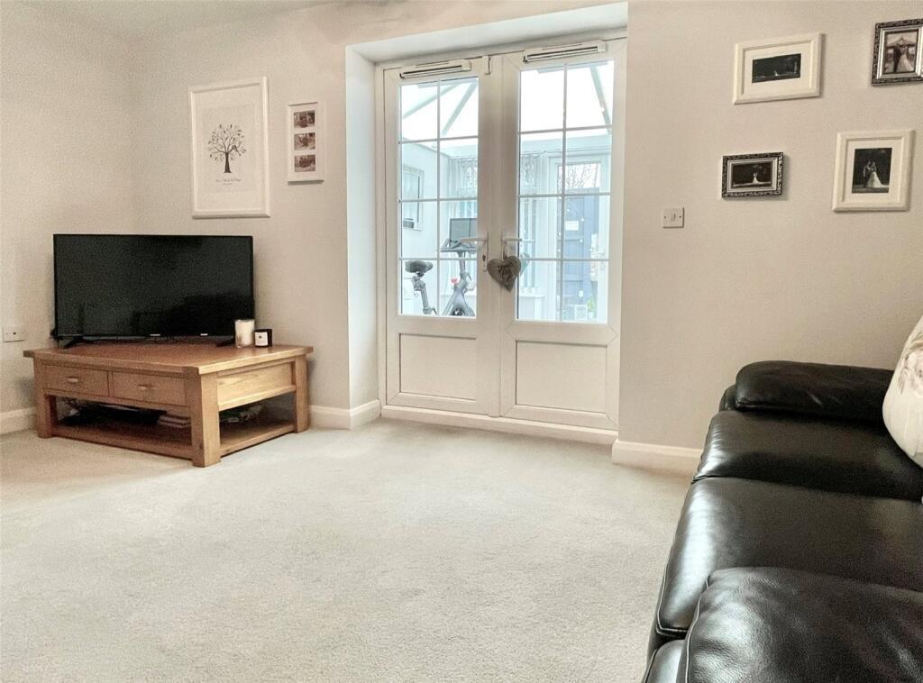 4 bed detached house for sale in Kingfisher Mews, Wombwell  - Property Image 23