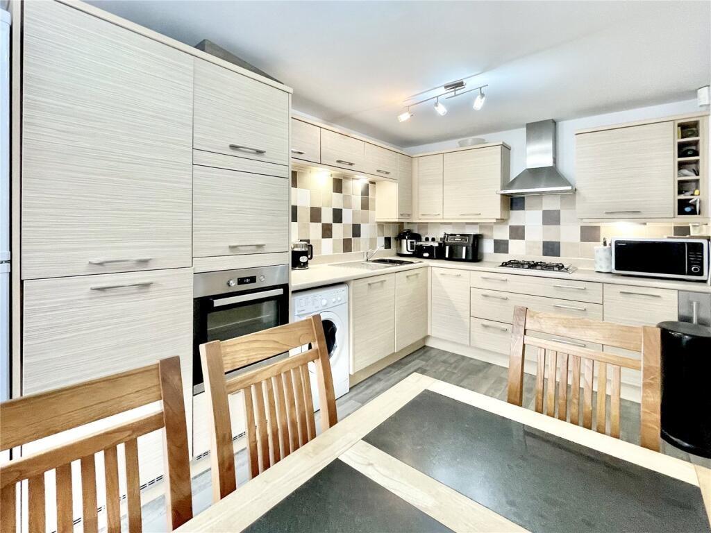 4 bed detached house for sale in Kingfisher Mews, Wombwell 3