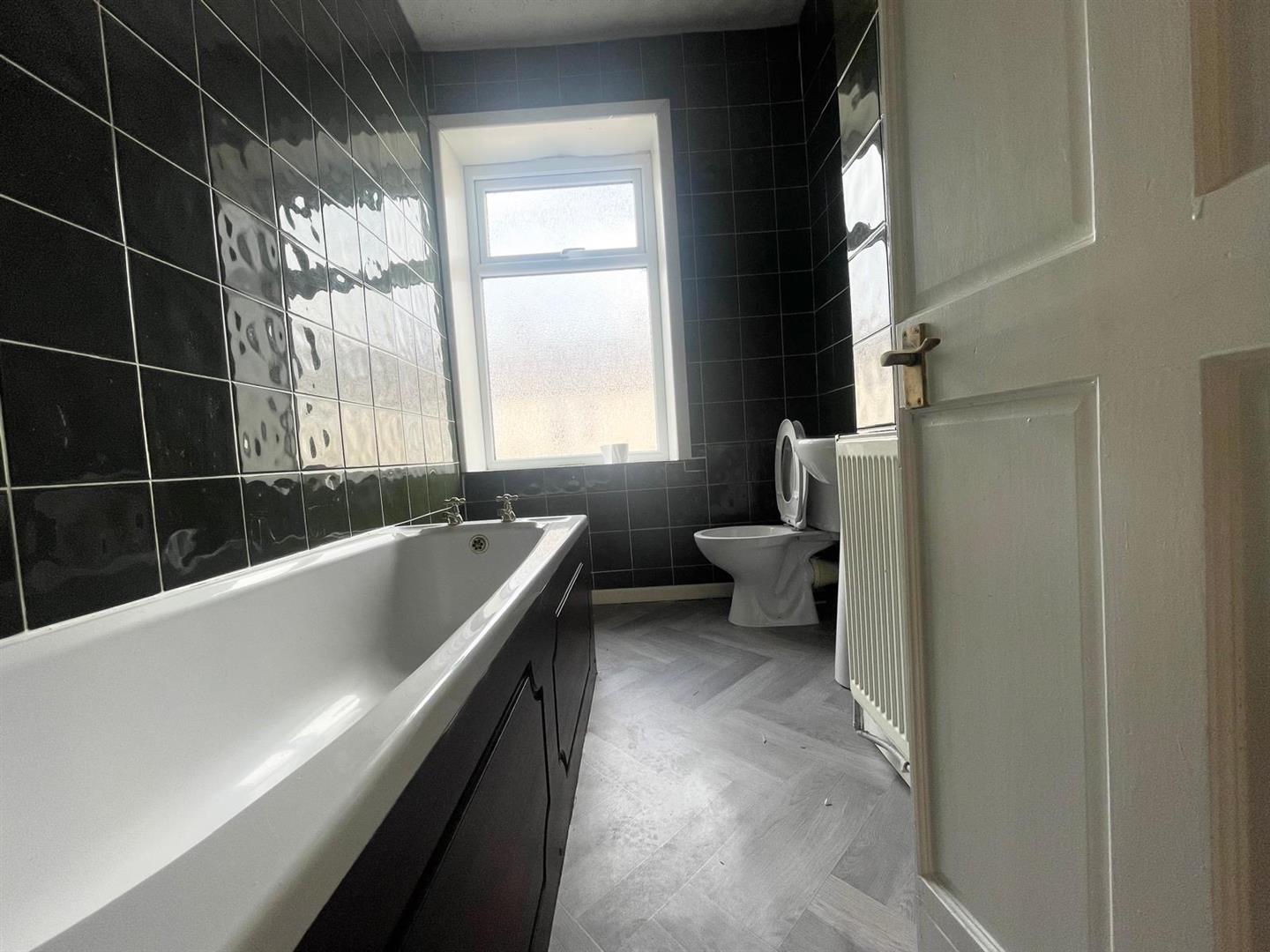 2 bed terraced house to rent in St. Cuthbert Street, Burnley  - Property Image 7