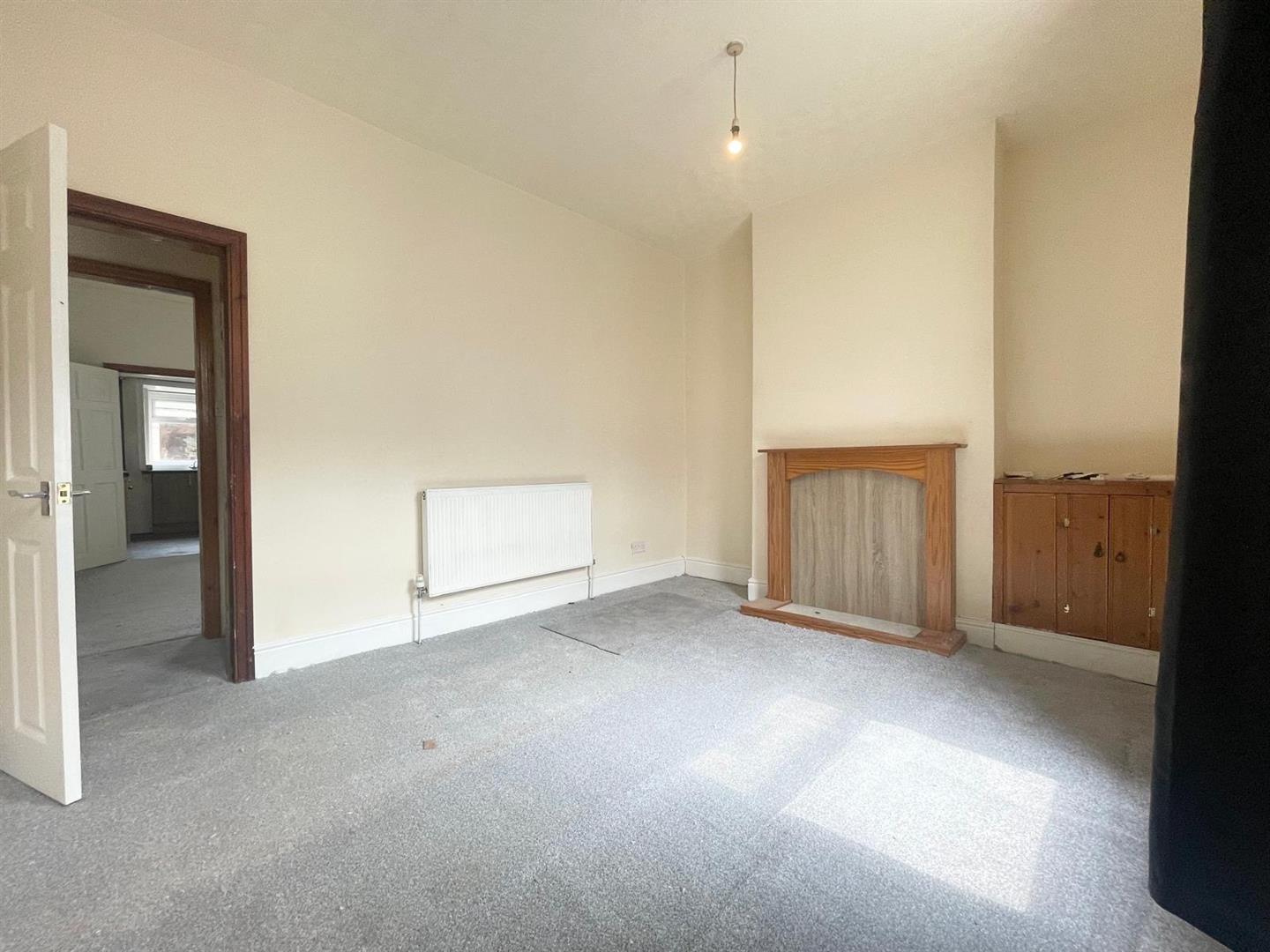 2 bed terraced house to rent in St. Cuthbert Street, Burnley  - Property Image 3