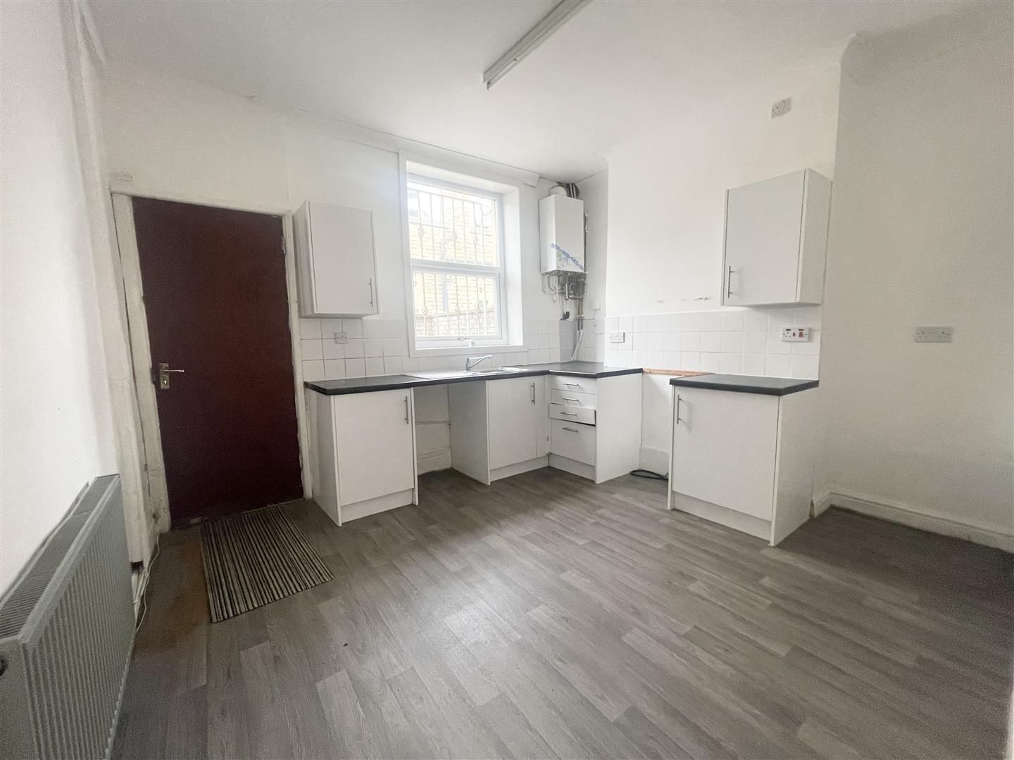 2 bed terraced house for sale in Leyland Road, Burnley  - Property Image 2