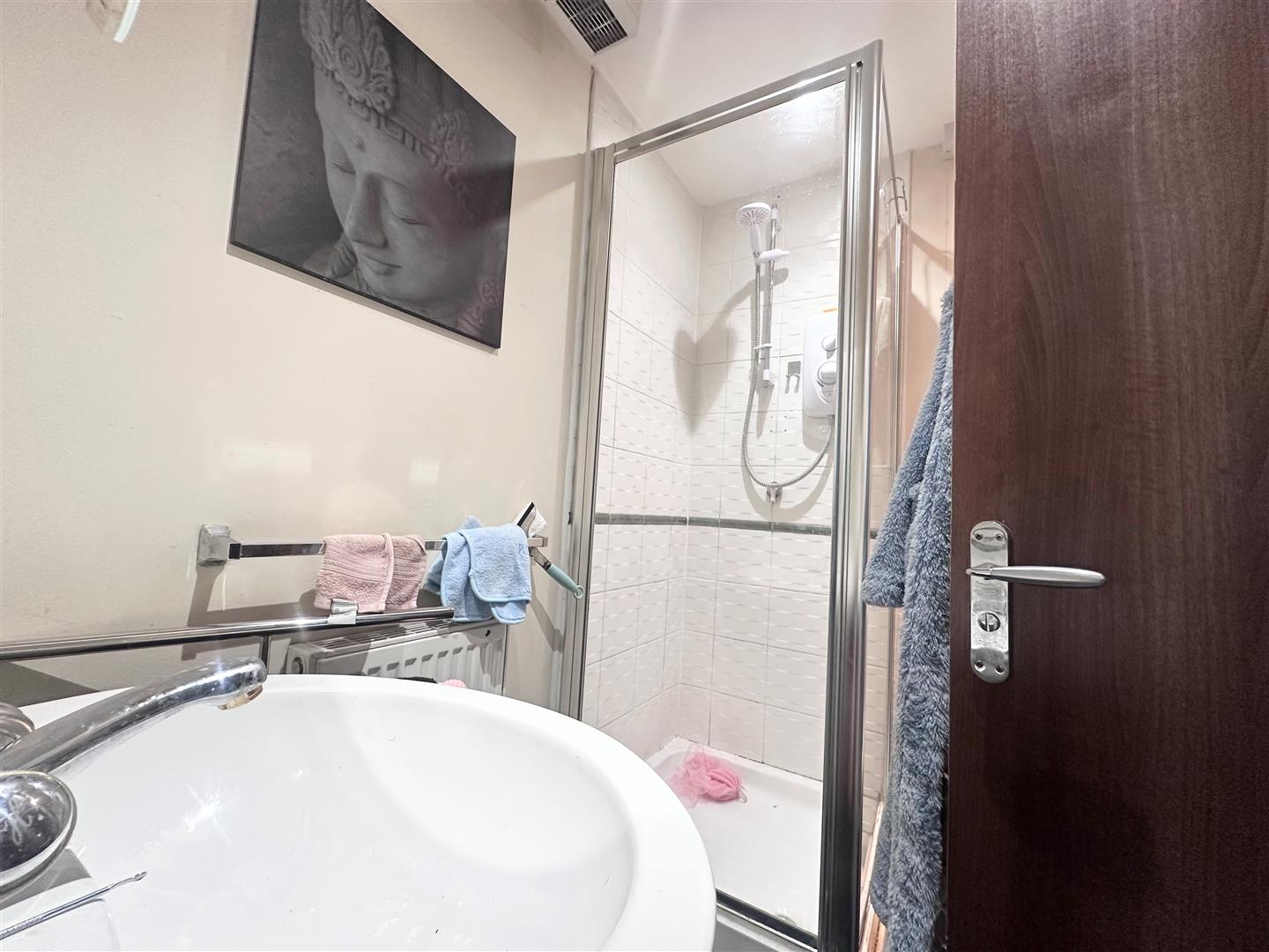 2 bed apartment for sale in Greenbrook Road, Burnley 7