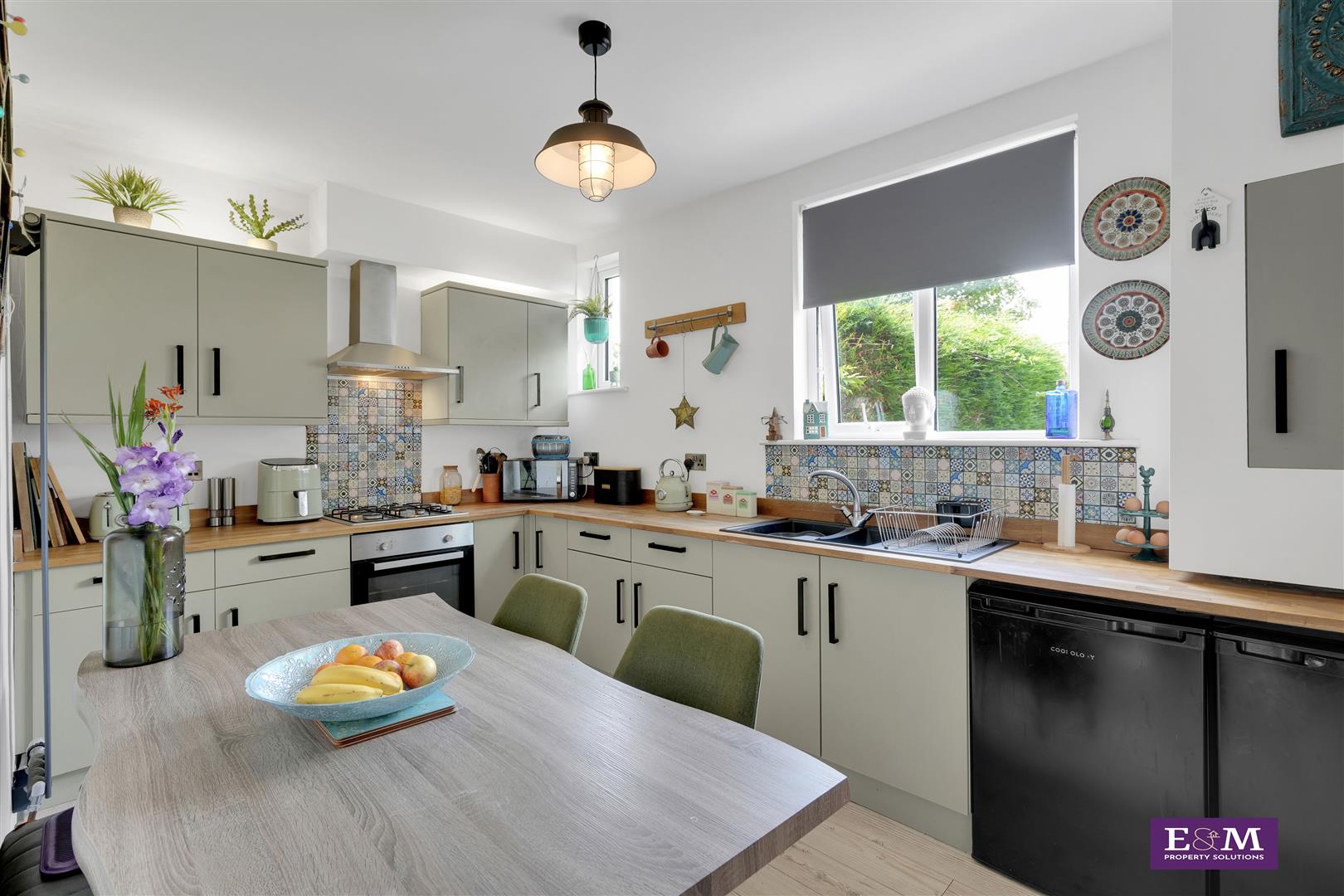 3 bed semi-detached house for sale in Ruskin Avenue, Padiham  - Property Image 6