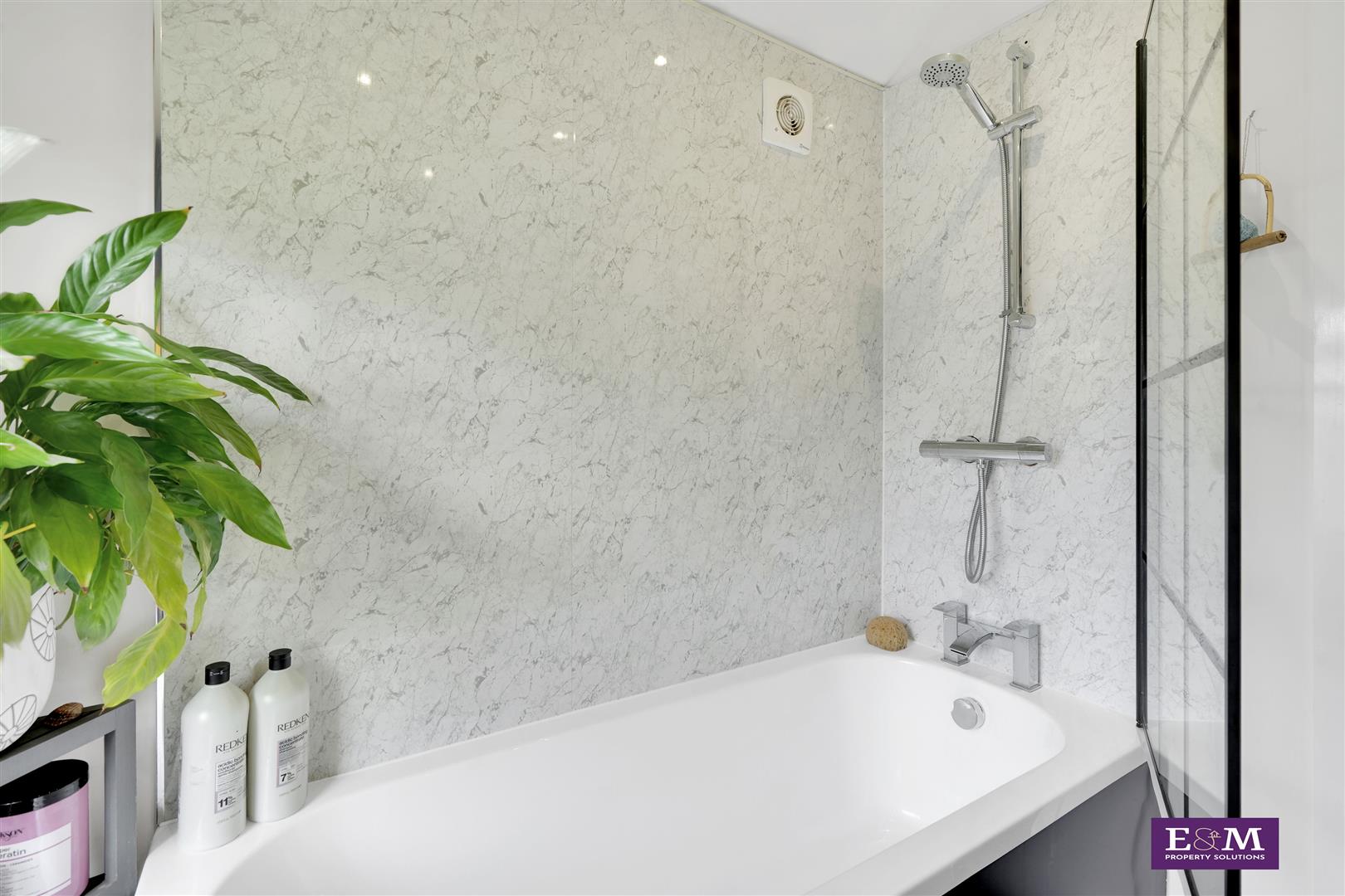 3 bed semi-detached house for sale in Ruskin Avenue, Padiham  - Property Image 11