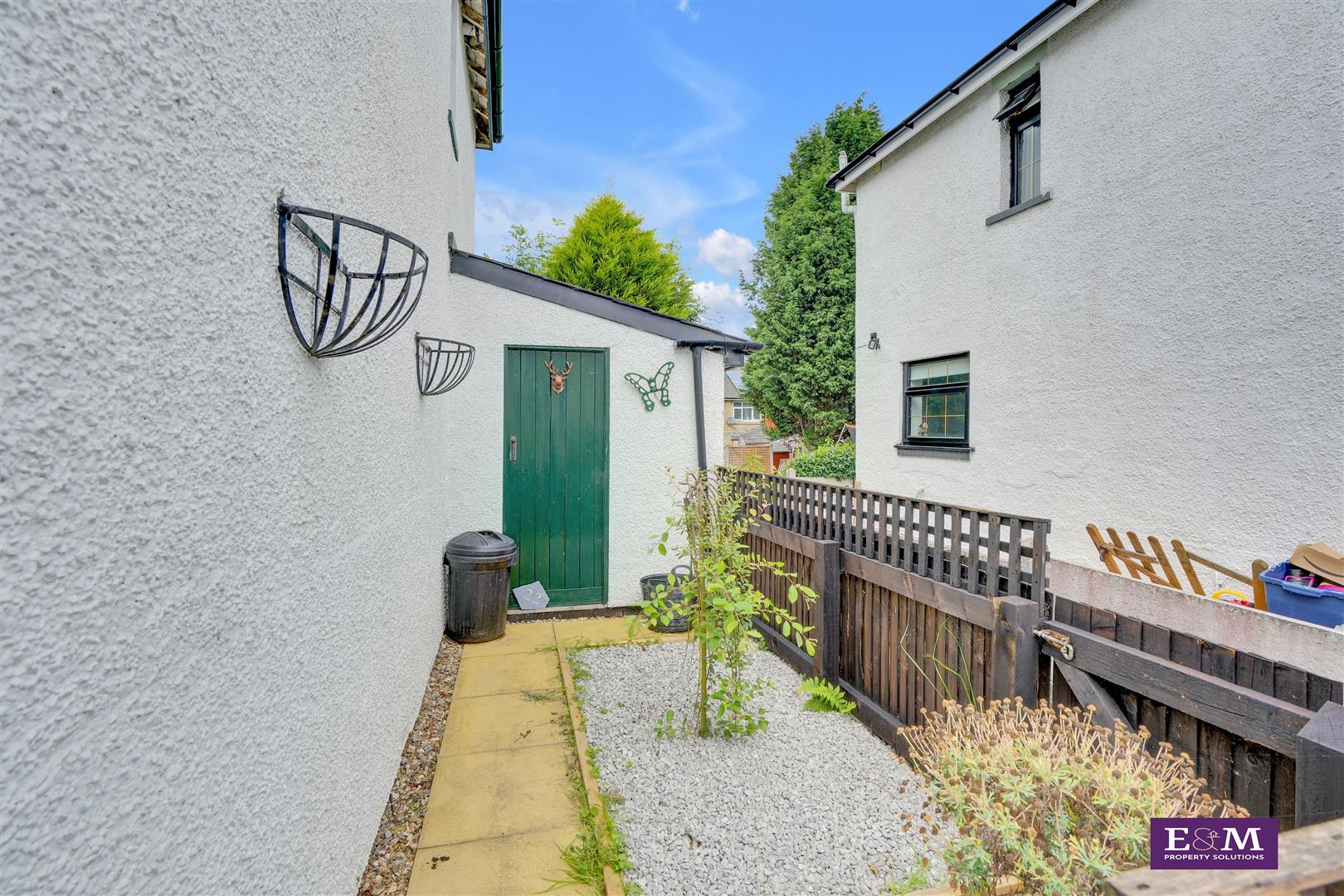 3 bed semi-detached house for sale in Ruskin Avenue, Padiham  - Property Image 17