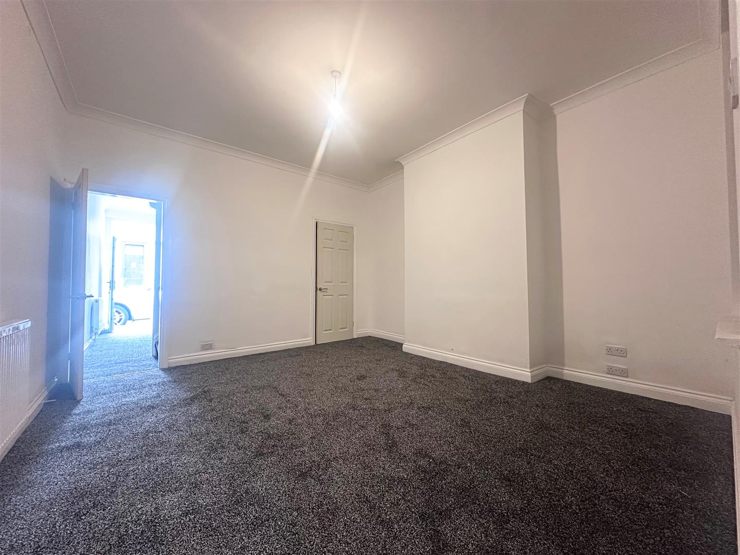 3 bed terraced house to rent in Dall Street, Burnley  - Property Image 2