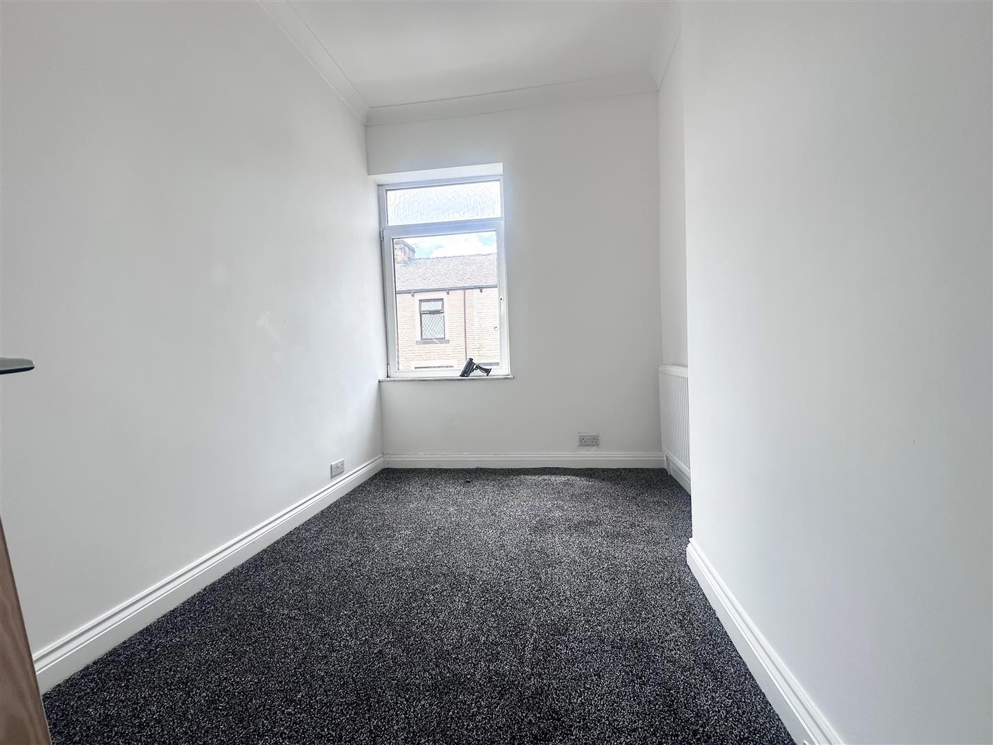 3 bed terraced house to rent in Dall Street, Burnley  - Property Image 6
