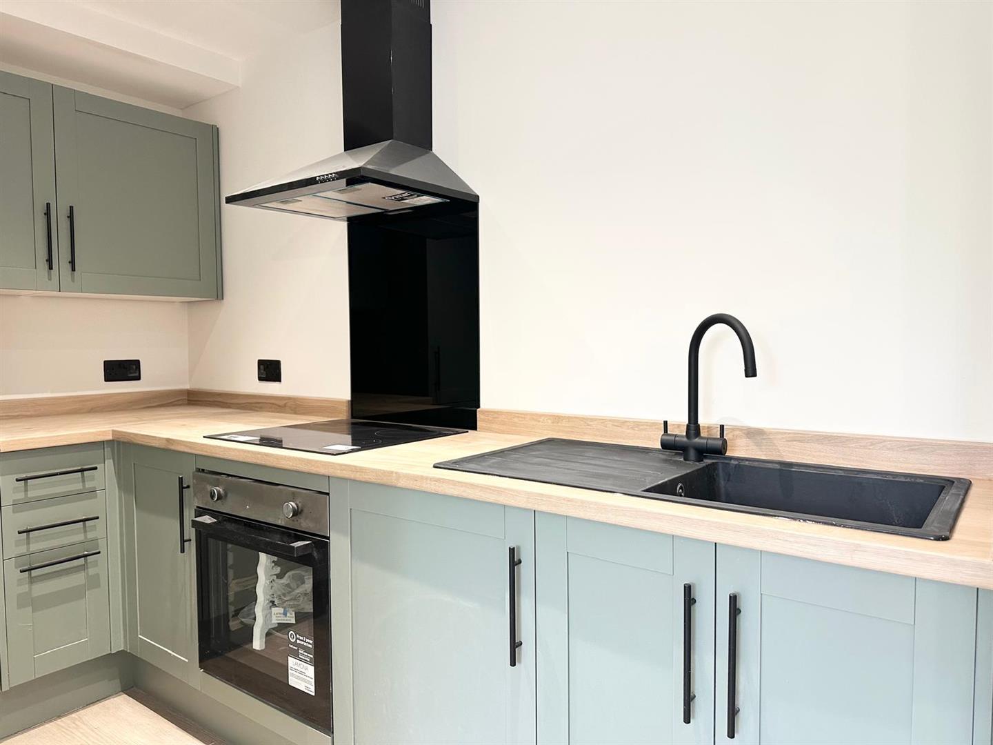 1 bed flat to rent in Sheffield Road, Barnsley 1