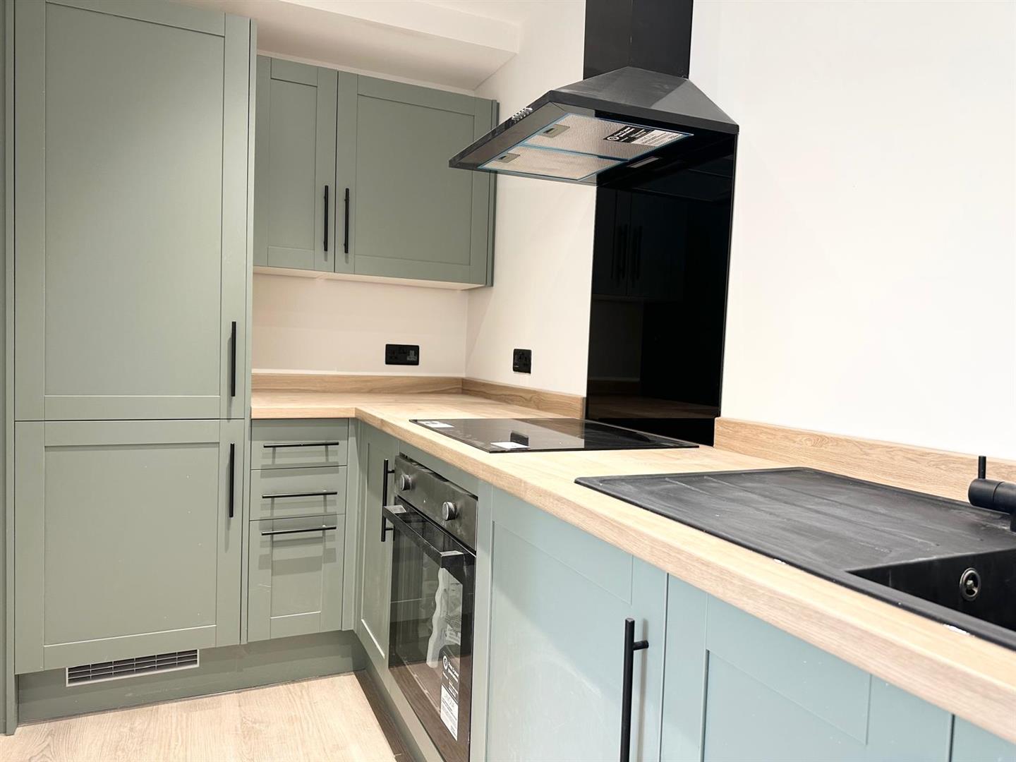 1 bed flat to rent in Sheffield Road, Barnsley 2