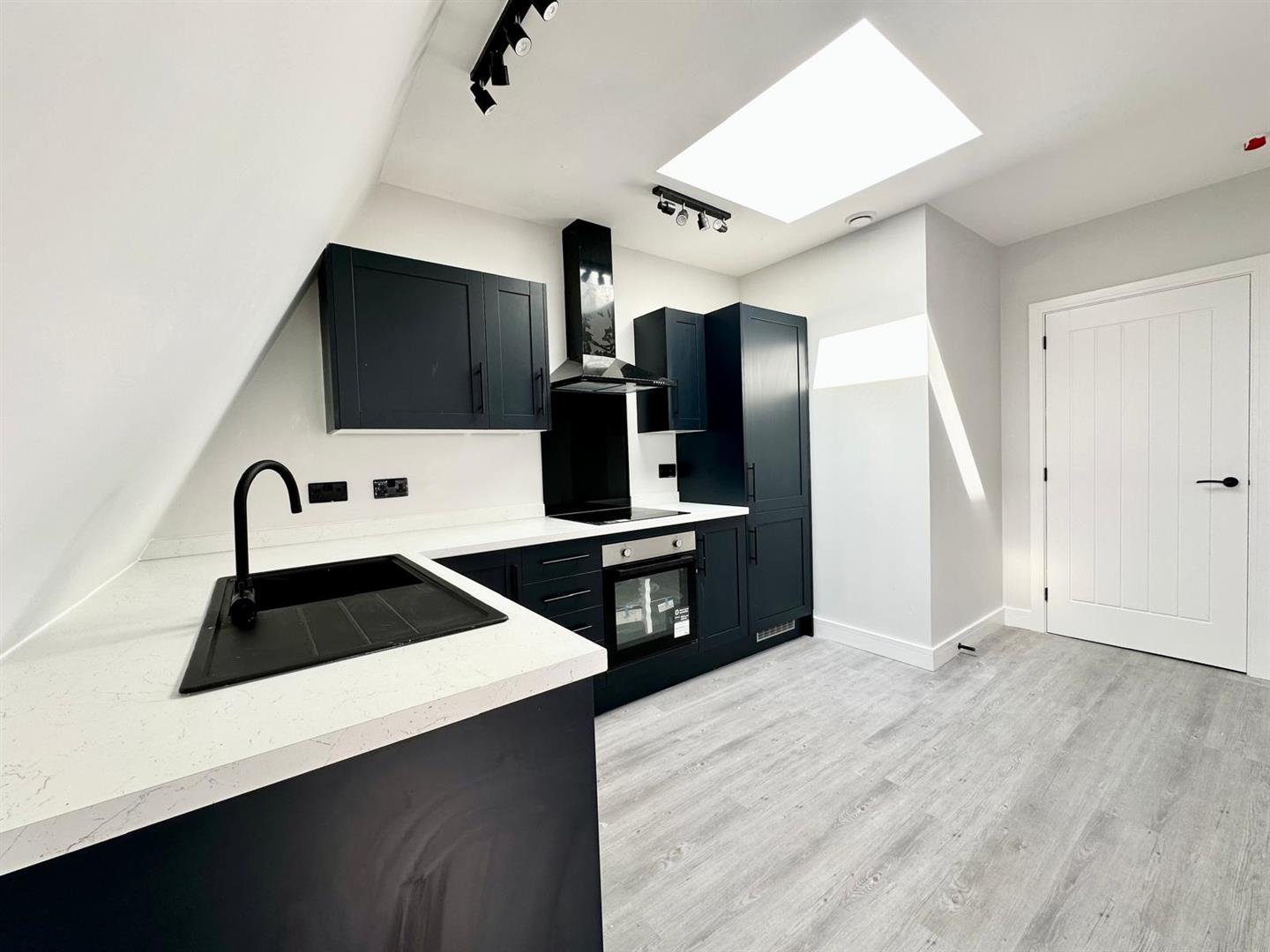 2 bed flat to rent in Sheffield Road, Barnsley 7