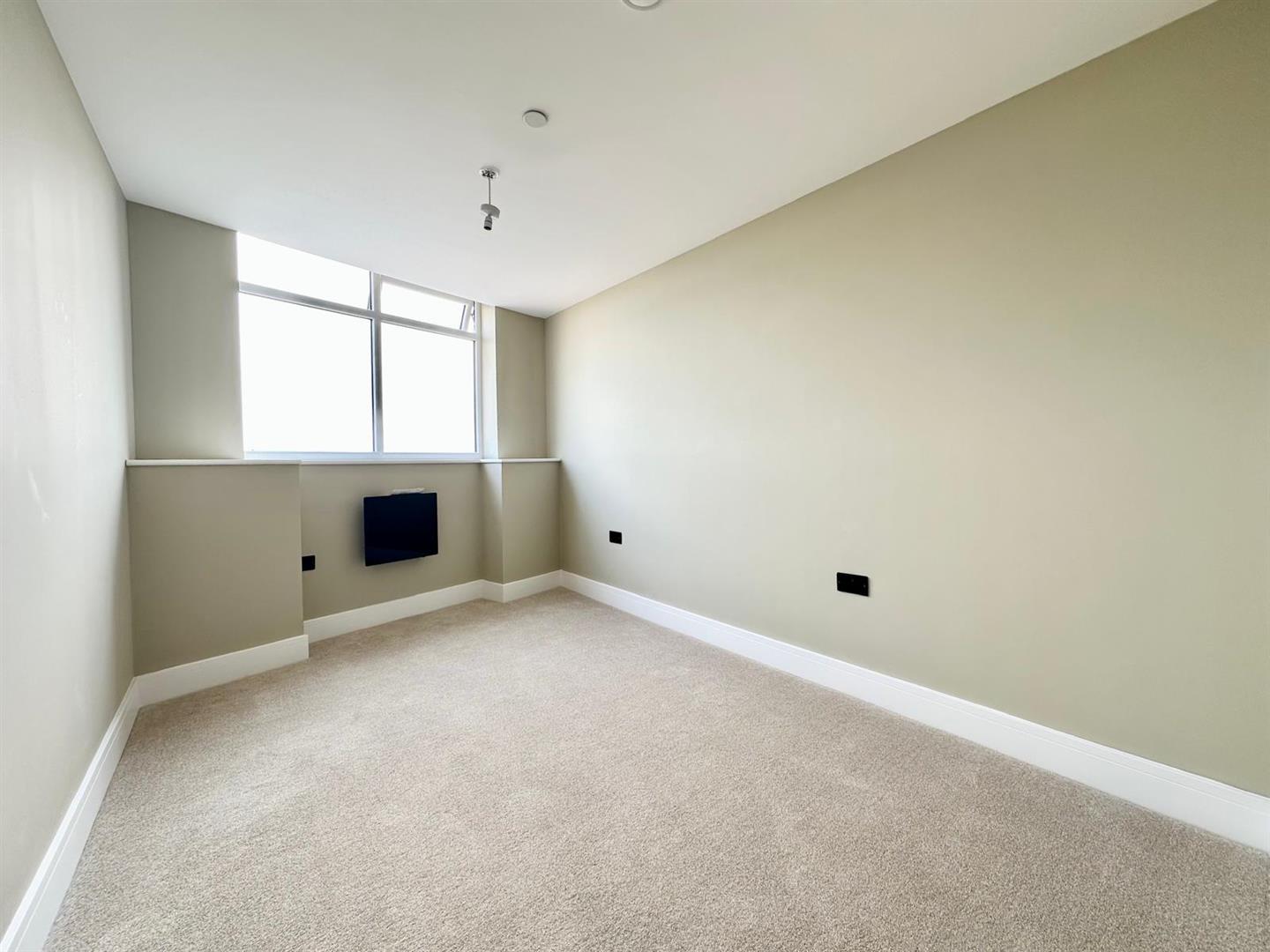 2 bed flat to rent in Sheffield Road, Barnsley  - Property Image 5