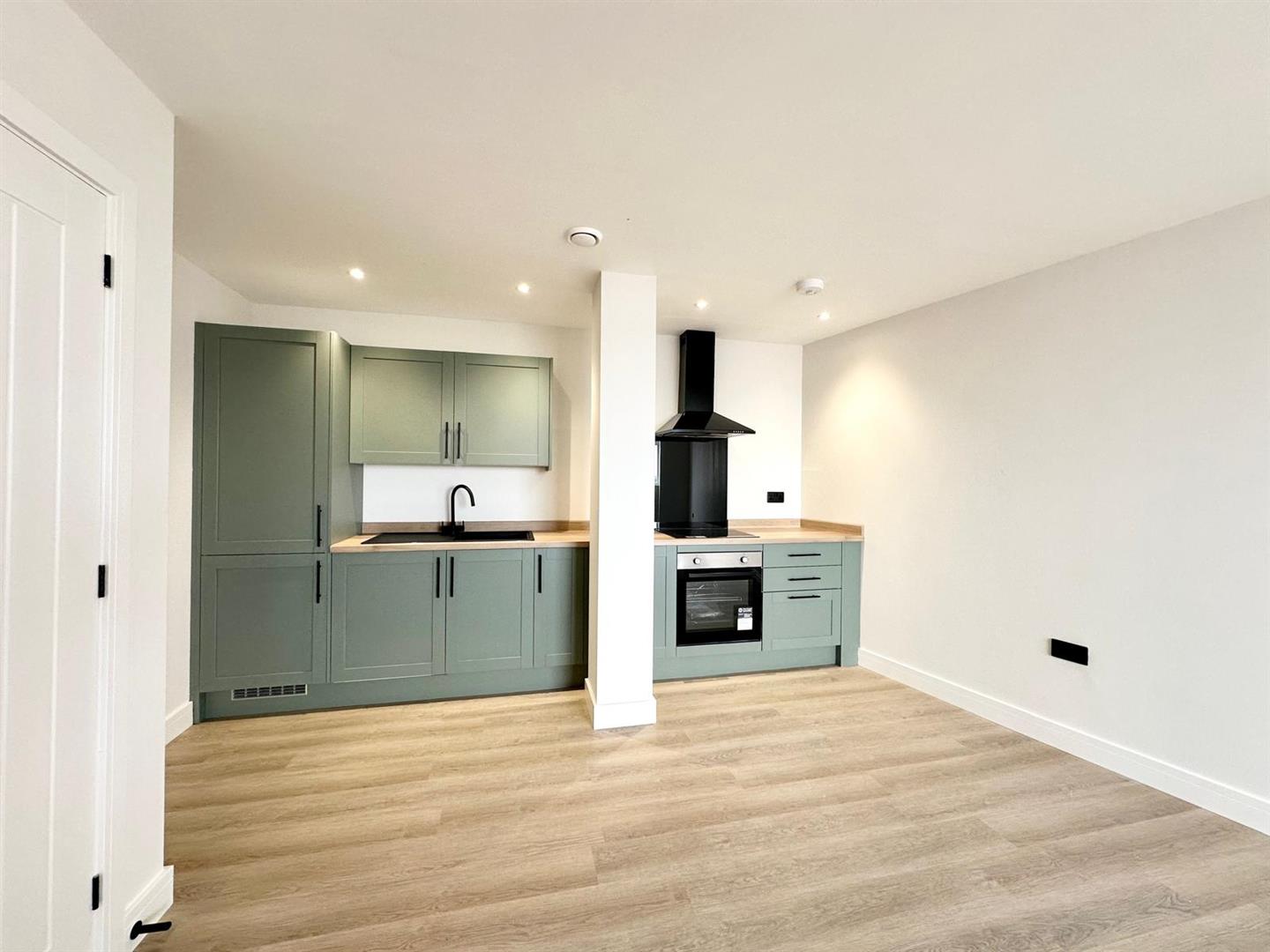 2 bed flat to rent in Sheffield Road, Barnsley 7