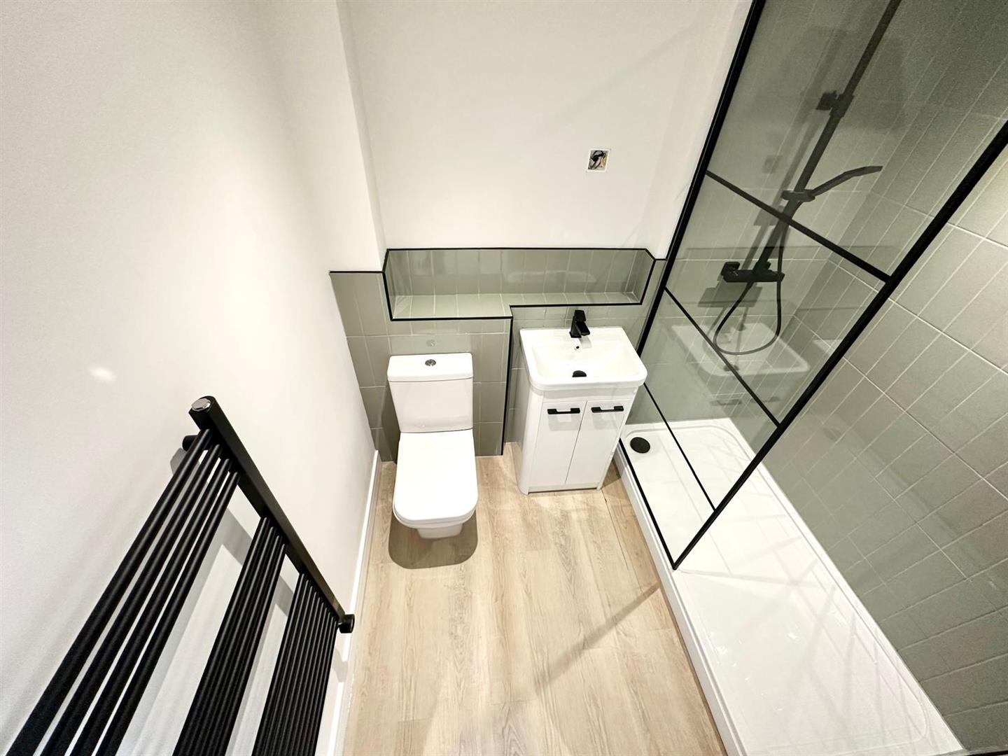 2 bed flat to rent in Sheffield Road, Barnsley 4