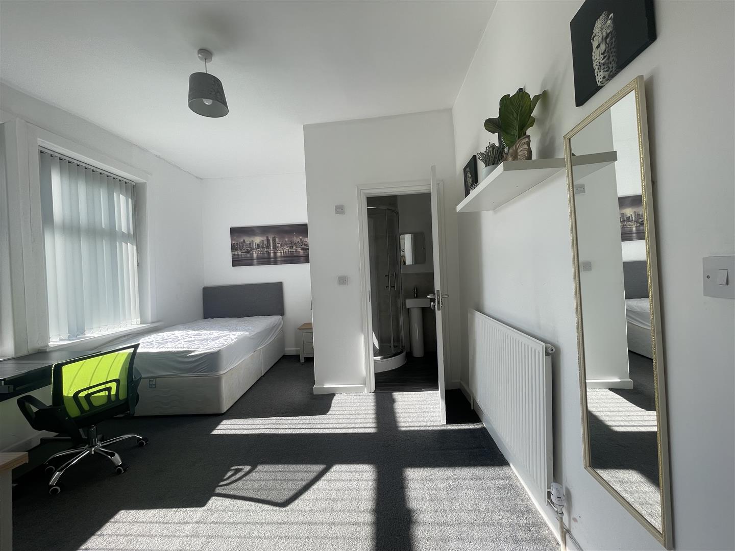 4 bed end of terrace house for sale in Grant Street, Burnley 3