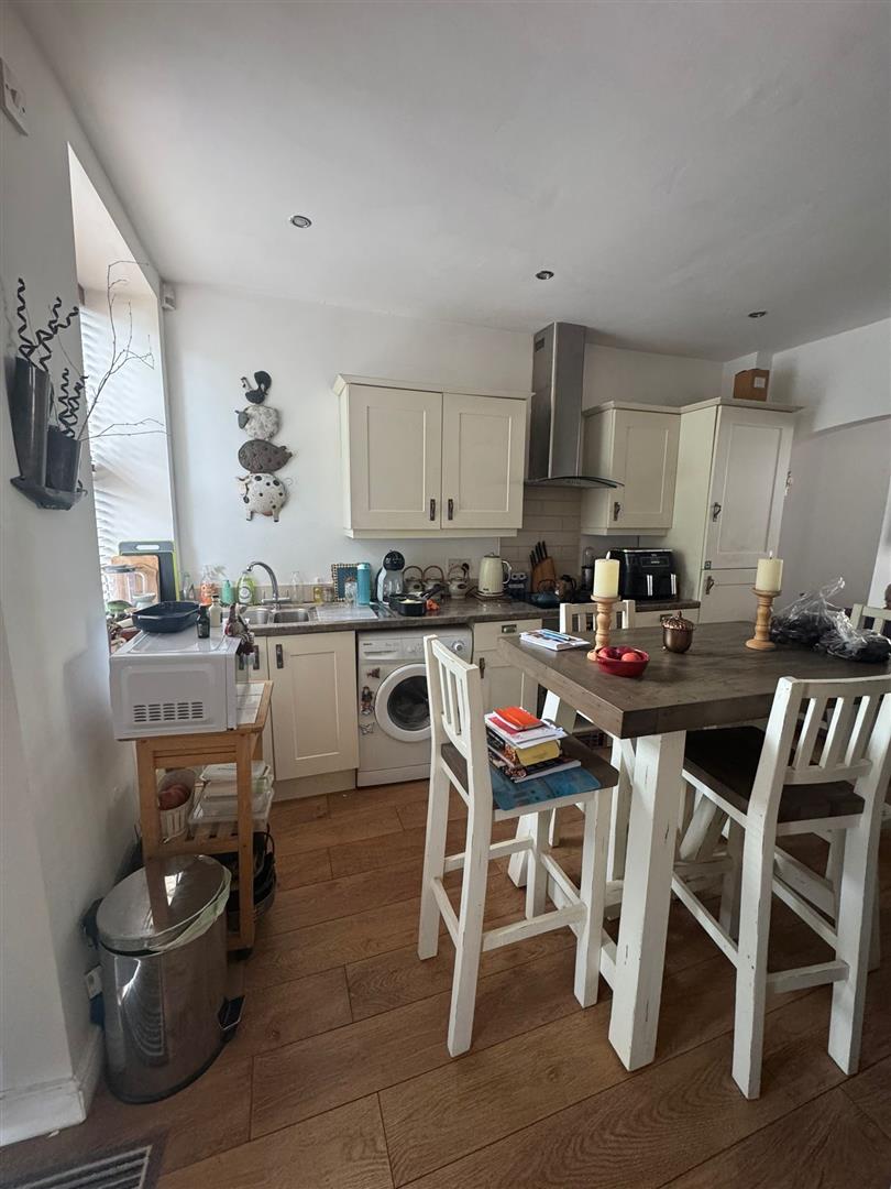 2 bed terraced house for sale in Clarence Street, Burnley 2