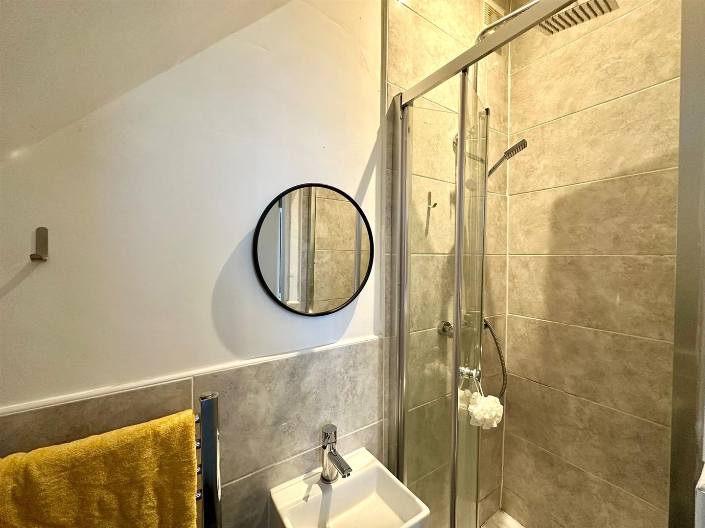 4 bed terraced house for sale in Coultate Street, Burnley  - Property Image 11