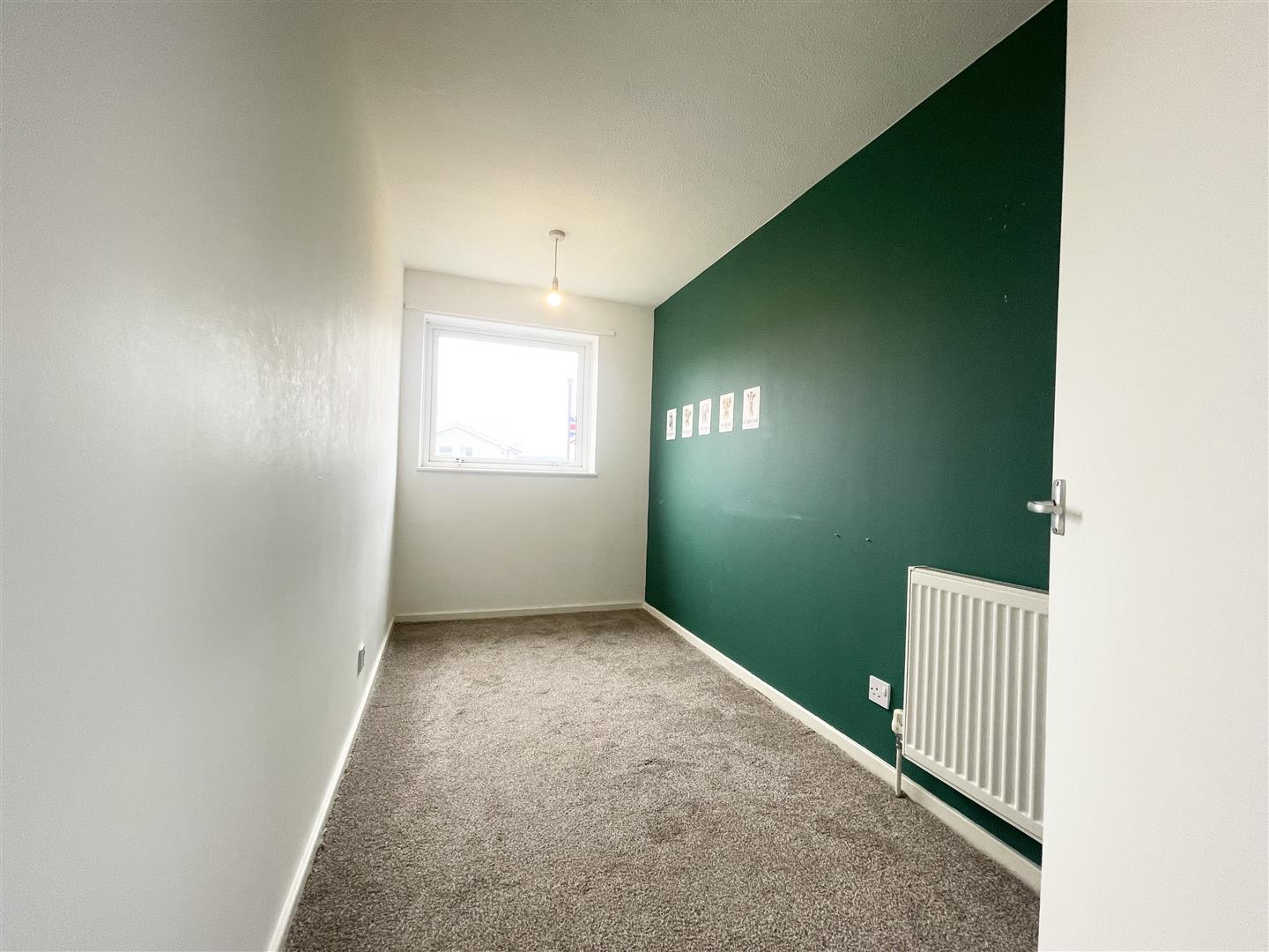 3 bed terraced house for sale in Aylesbury Walk, Burnley 7