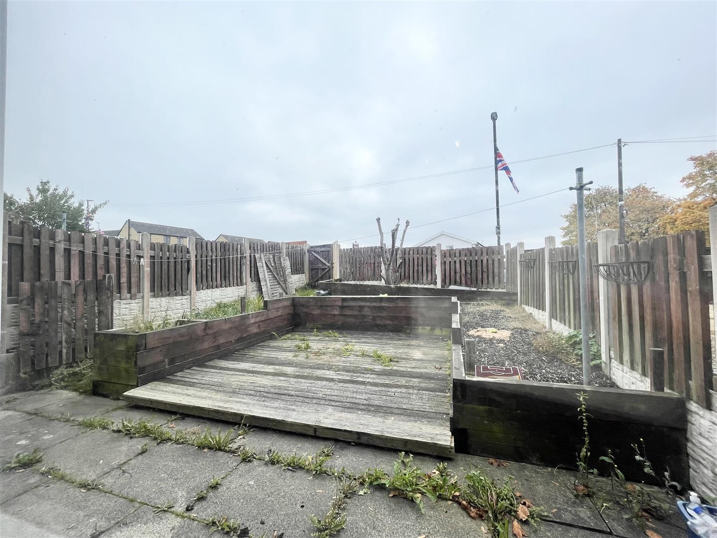 3 bed terraced house for sale in Aylesbury Walk, Burnley 9