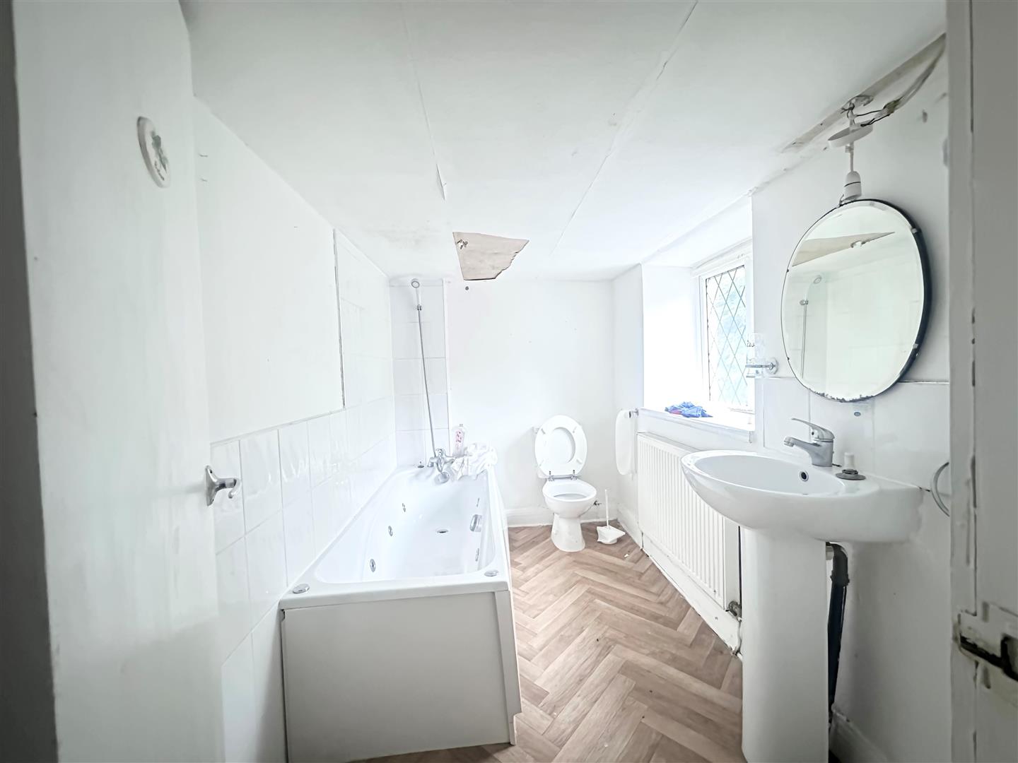 2 bed end of terrace house for sale in Lane Ends, Nelson  - Property Image 5