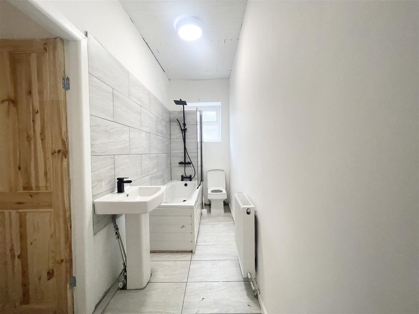 3 bed terraced house to rent in Laithe Street, Burnley 5