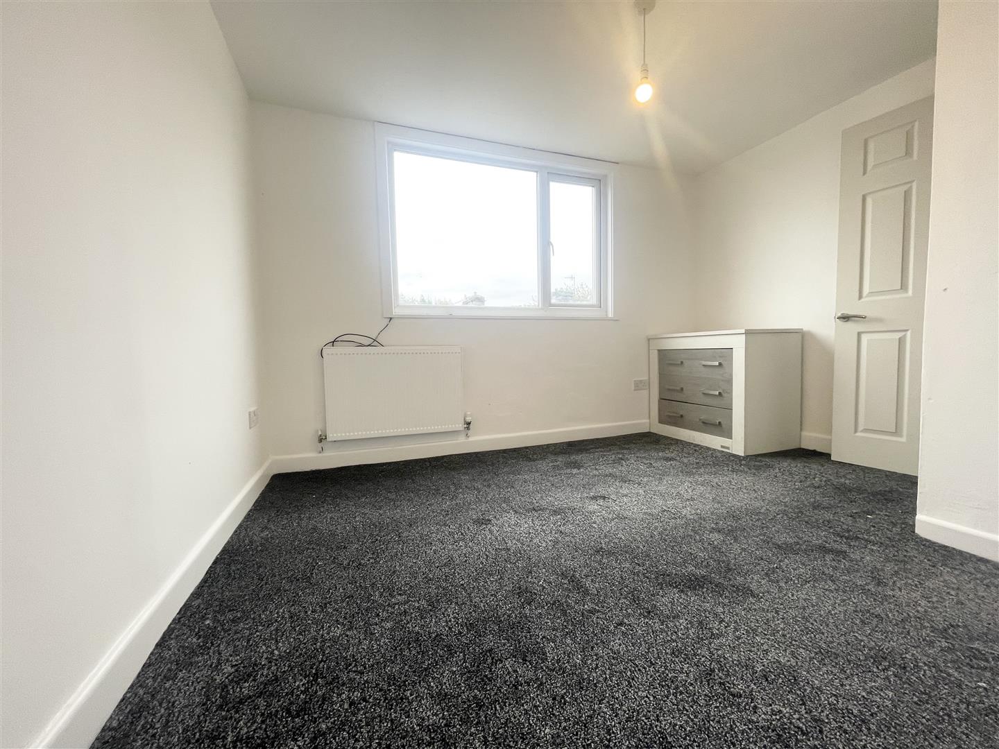 3 bed terraced house to rent in Laithe Street, Burnley 6