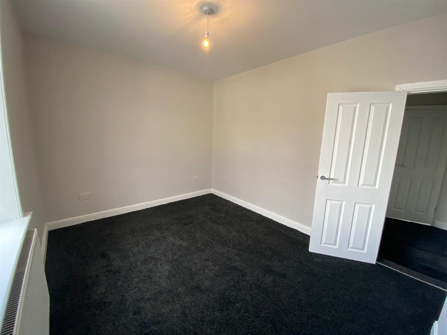 2 bed end of terrace house to rent in Scarlett Street, Burnley  - Property Image 6