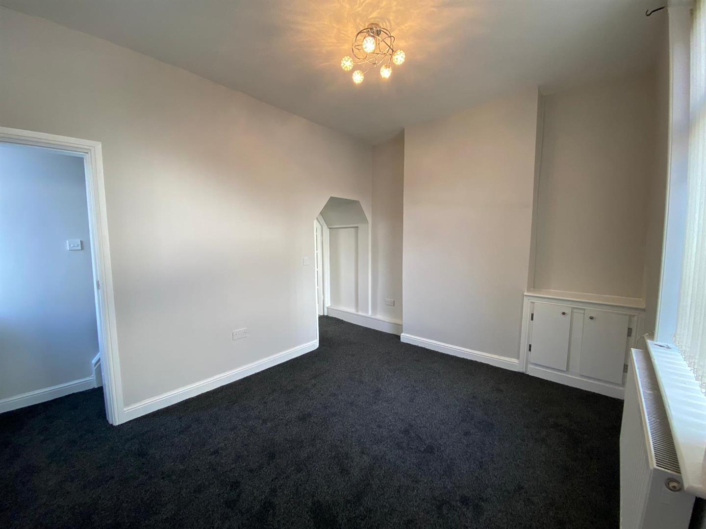 2 bed end of terrace house to rent in Scarlett Street, Burnley 2