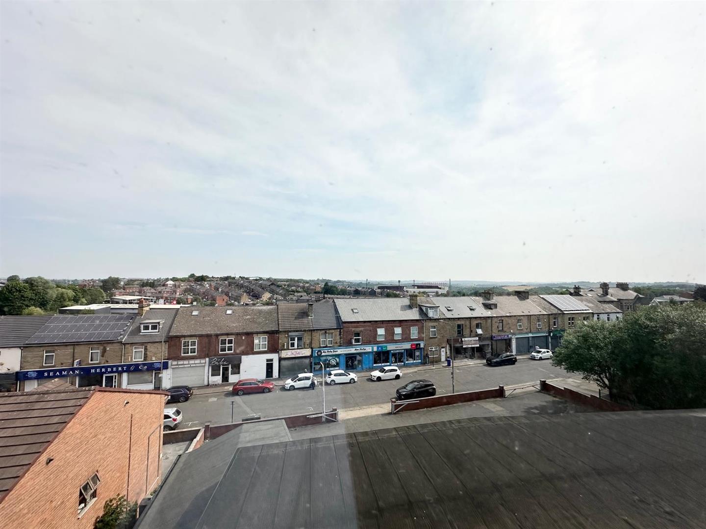 2 bed flat to rent in Sheffield Road, Barnsley  - Property Image 1