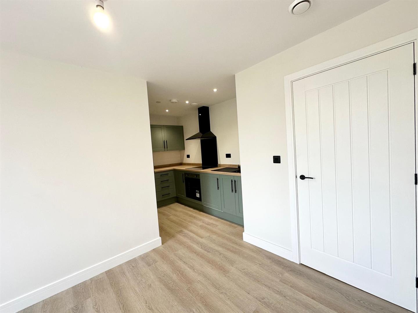 2 bed flat to rent in Sheffield Road, Barnsley  - Property Image 2